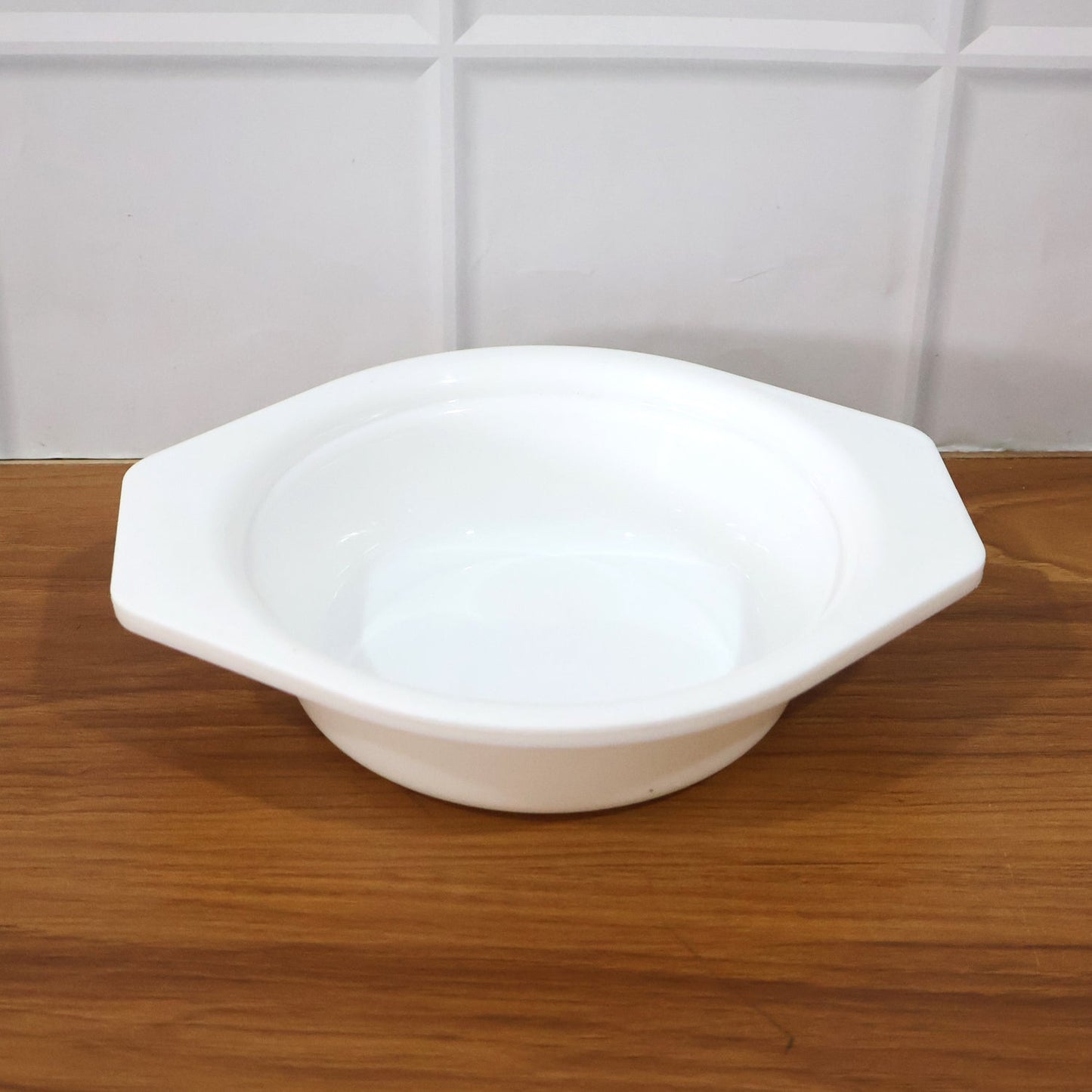 Premium Plastic Serving & Mixing Bowl with Easy-Grip Side Tabs (1 Pc)
