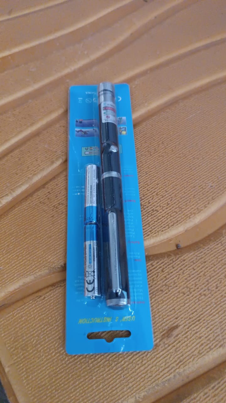 High-Power Laser Pointer Pen with 2 AA Batteries (1 Set)