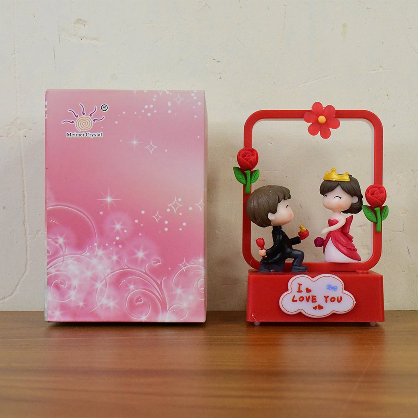 Romantic Couple Figurine with LED Light Showpiece (1 Pc)