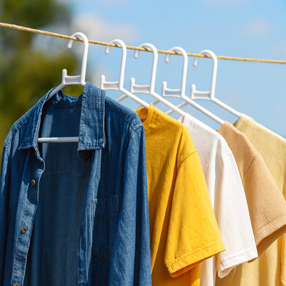 Plastic Clothes Hangers – Set of 6