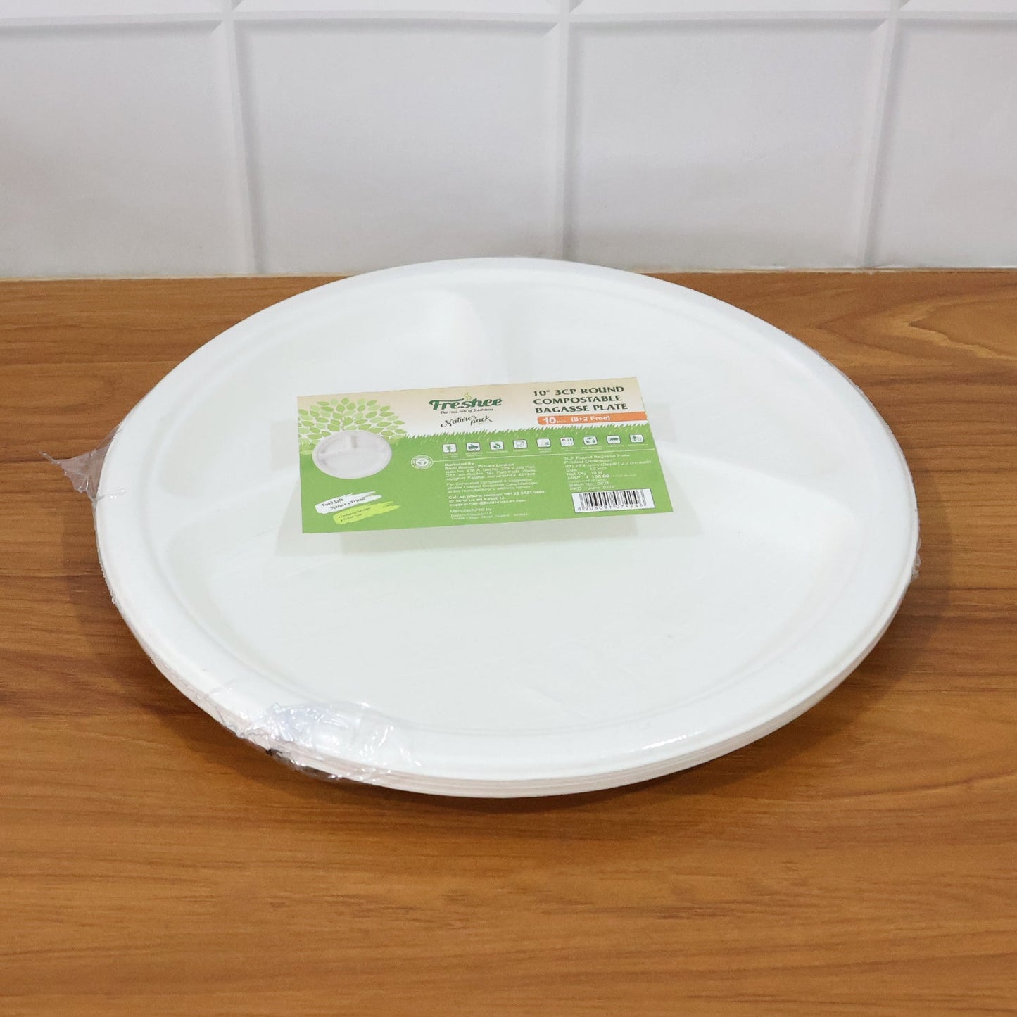 Freshee 10 Inch 3-Compartment Round Compostable Bagasse Plate (10 Pc)