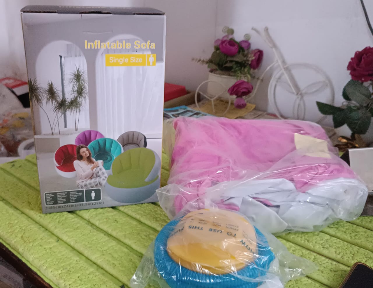 Kids inflatable sofa chair with backrest & Foot Air Pump (1 Set 85x74 Cm Approx)